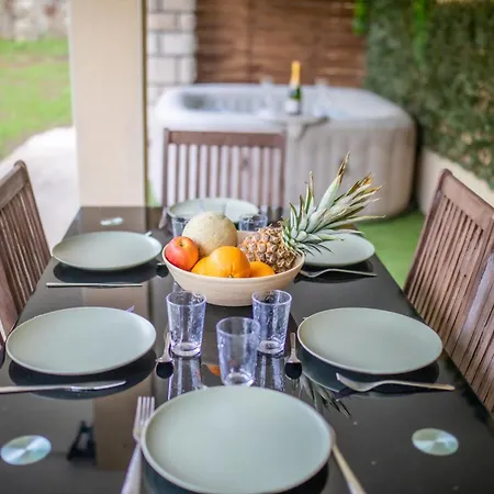 Le Jardin Secret Nature Parking Jardin 1500m2 Dieulouard